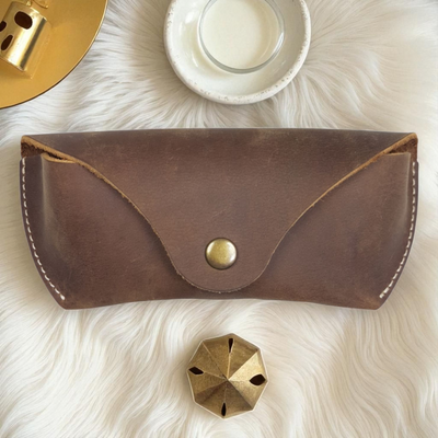 Curve Eyewear Holder - 1001