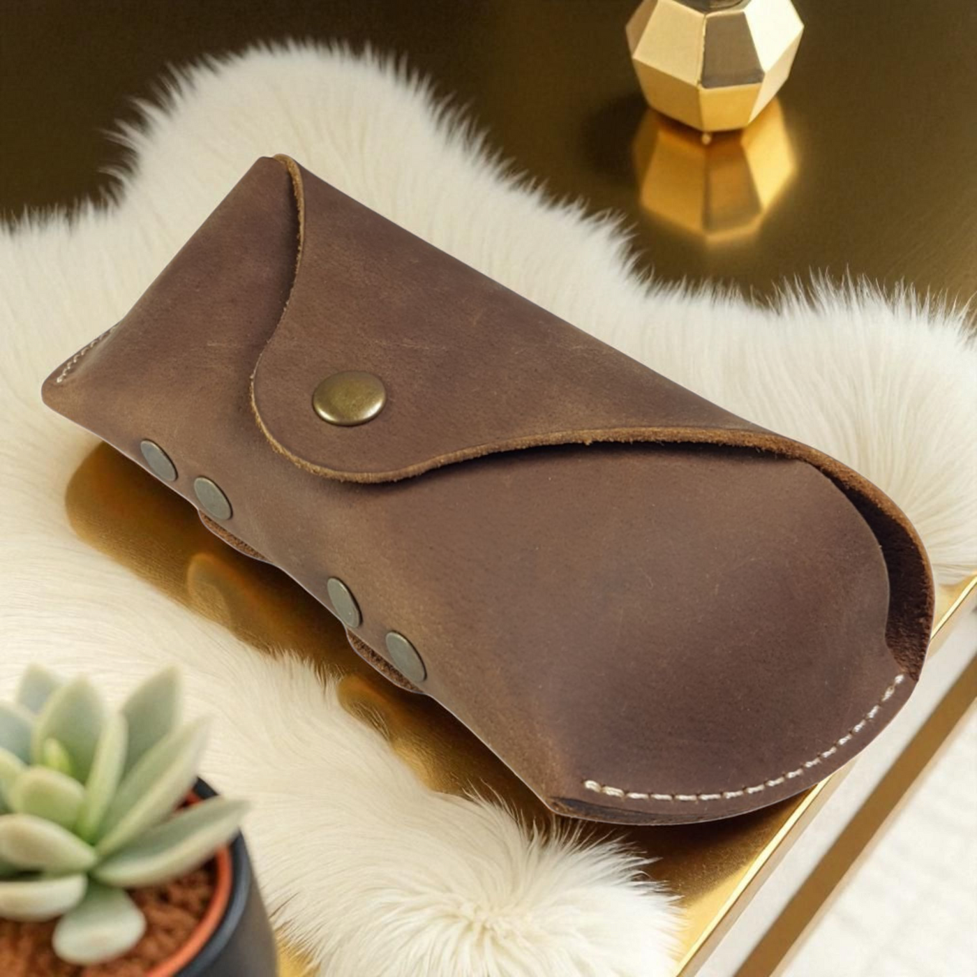Curve Eyewear Holder - 1001