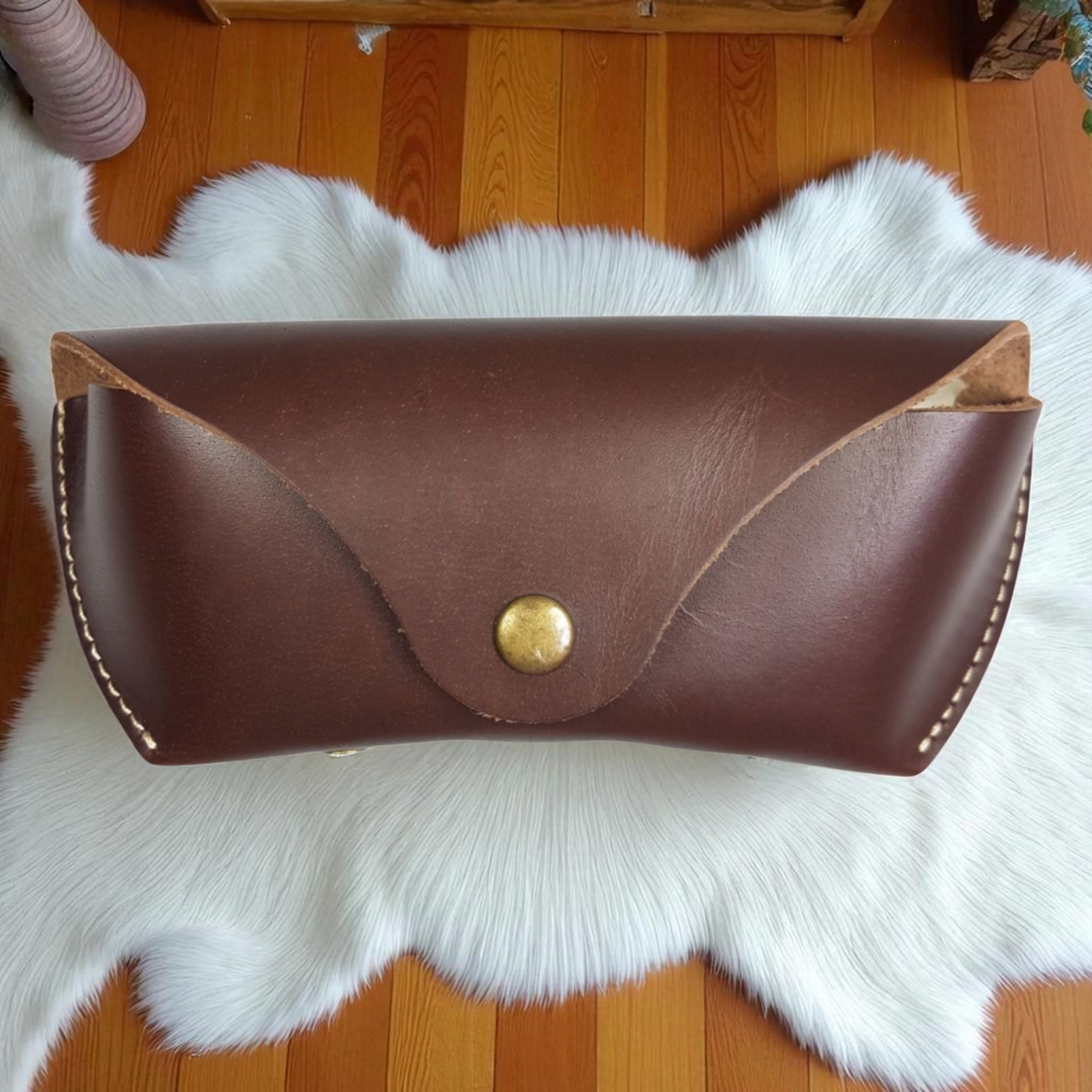 Curve Eyewear Holder - 1001