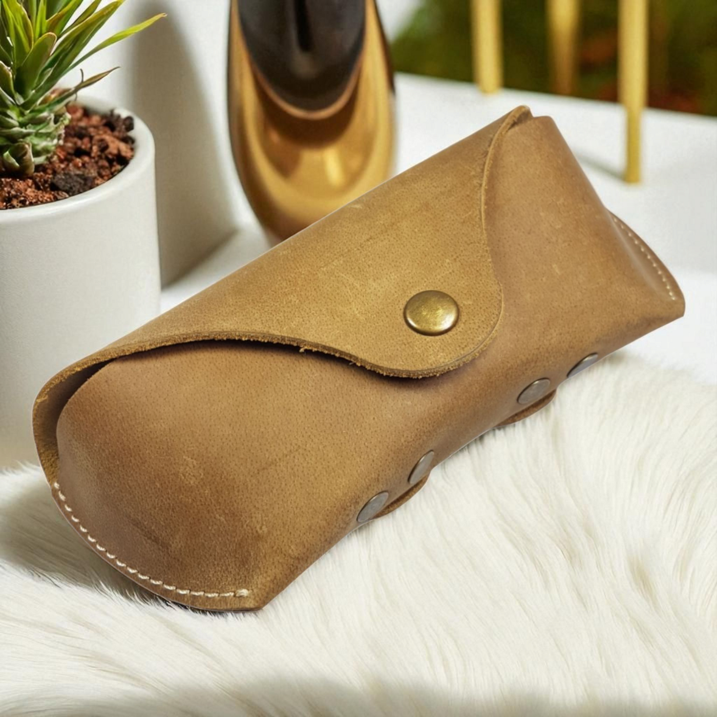 Curve Eyewear Holder - 1001