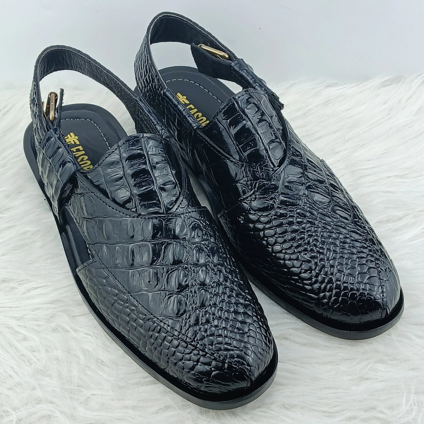 peshawari chappal design